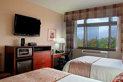 Best Western Plus Arena Hotel New York Eksteriør bilde