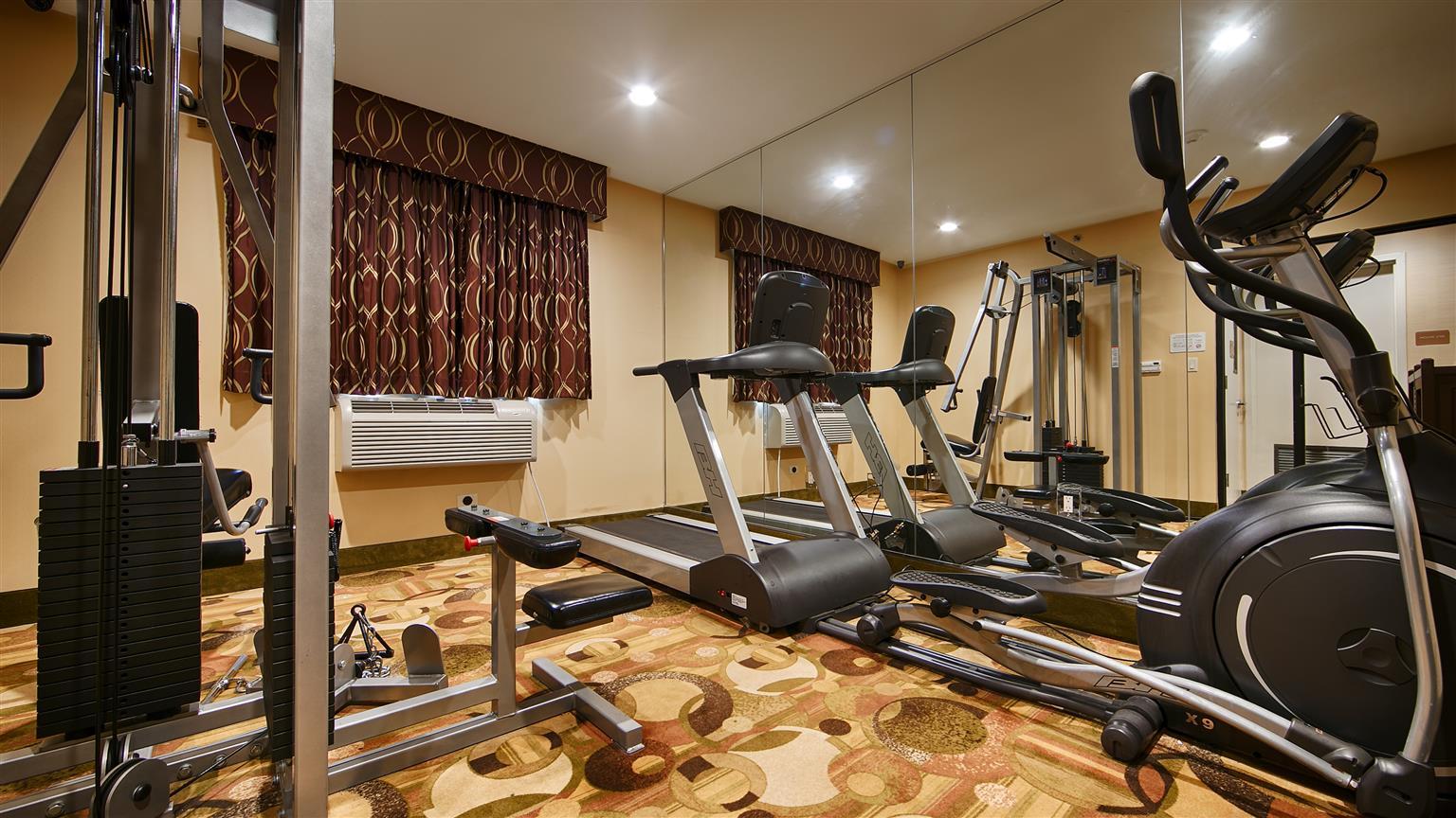Best Western Plus Arena Hotel New York Eksteriør bilde
